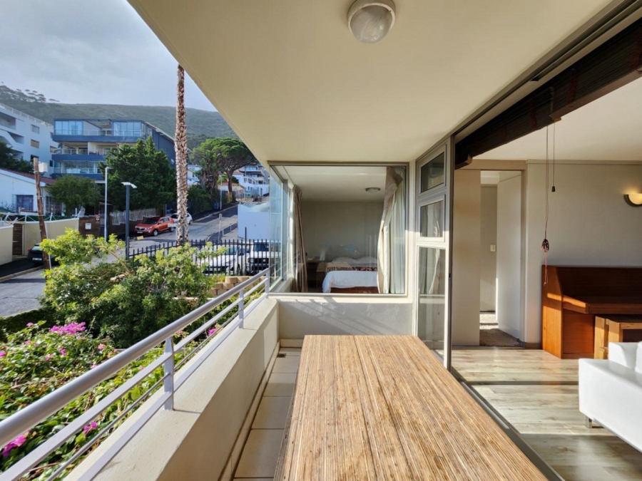 To Let 2 Bedroom Property for Rent in Sea Point Western Cape